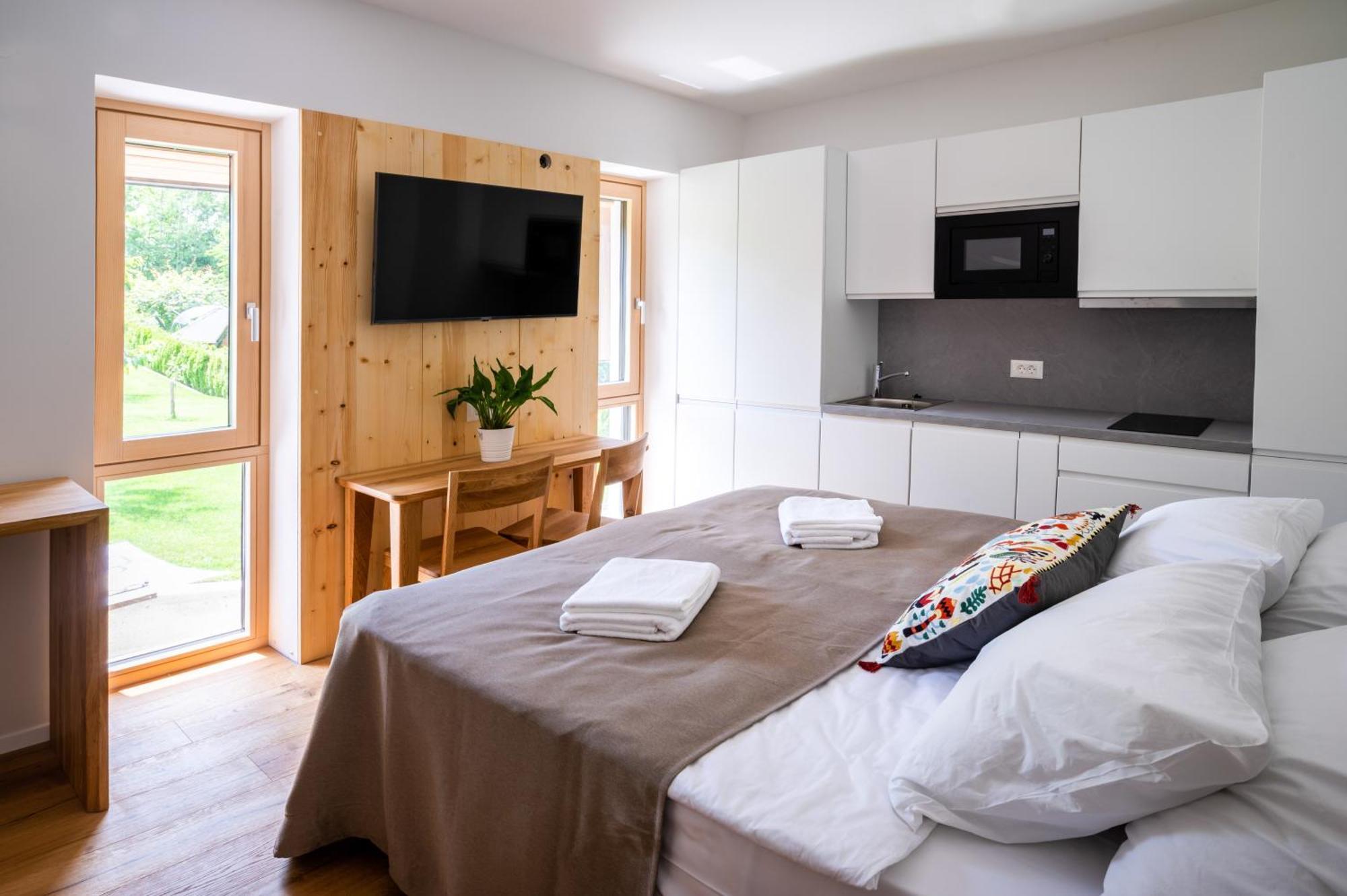 Appartement Lucka Bled Quiet Location, Free Bikes, Big Garden, Doctor Extérieur photo